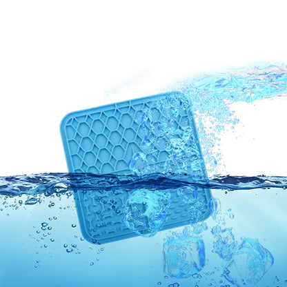 Silicone lick mat with suction cups, waterproof silicone