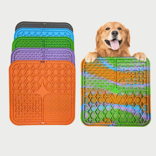 Silicone lick mat with suction cups, with a happy dog